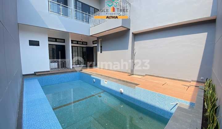 Rumah Bangunan Baru 2 Lantai Dengan Private Pool Di Bsd