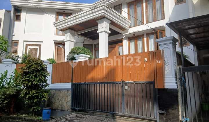Rumah Mewah 2 Lantai Ada Basement Privat Pool Bintaro Sektor 9
