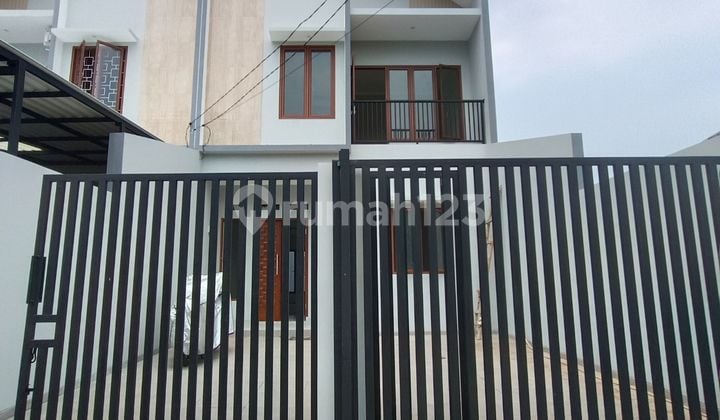 Rumah Bsd,2 Lantai Siap Huni Bebas Banjir Bangunan Baru Shm