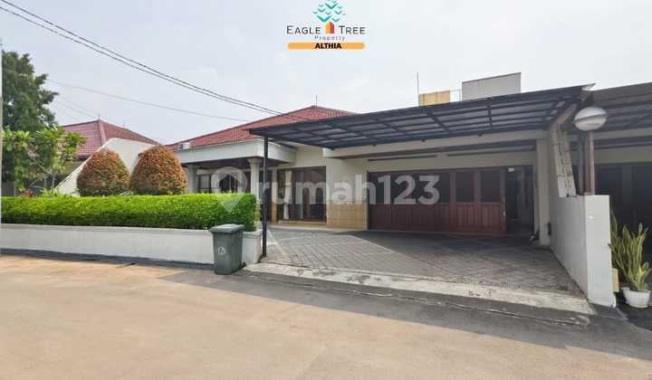 Rumah Minimalis Ada Privet Pool Di Tengah Kota Cilandak Jakarta