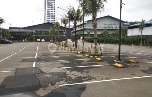 Tanah Bekas Lahan Parkiran Peruntukan Komersial Diarea Alam Sutra