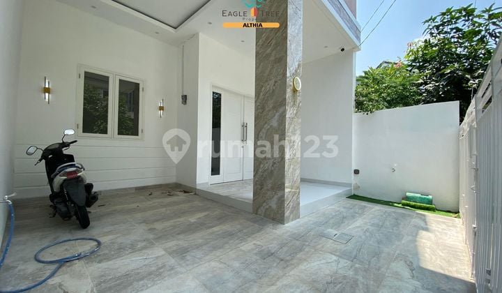 Rumah Bsd, 2 Lantai Baru Lokasi Strategis Deket Tol