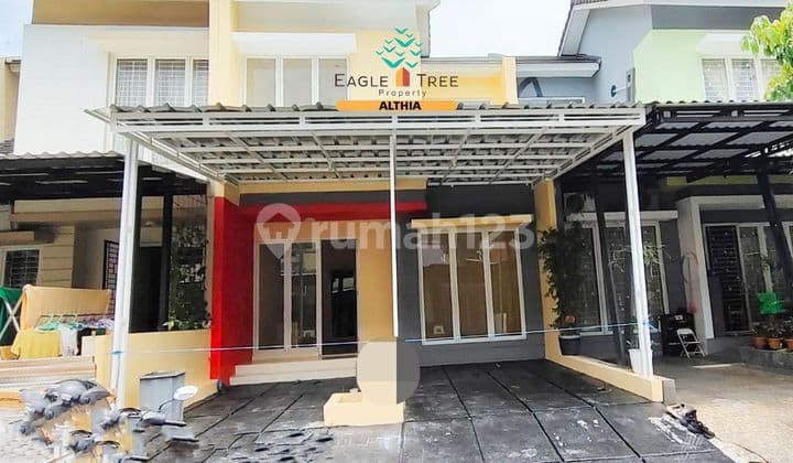 Rumah di Jual 2 Lantai Siap Huni Deket Transmart di Graha Raya