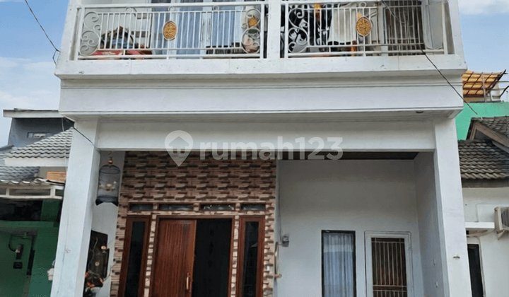 Rumah 2 Lantai Full Renovasi Siap Huni Lokasi Graha Raya