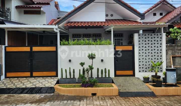 Rumah Cantik Rapi Siap Huni Dalam Komplek Villa Pamulang