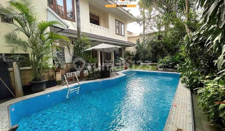 Rumah Homey Mewah dengan Private Pool di Cipete Jakarta Selatan