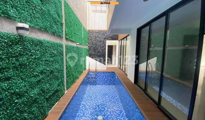 Rumah Mewah Dengan Private Pool Lokasi Di Komplek Bintaro Jaya