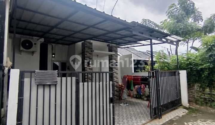 Rumah Minimalis Rapi Lokasi Strategis Dekat Graha Raya