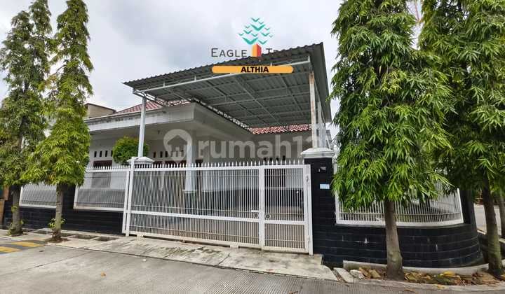 Rumah Hook Rapi Lokasi Dalam Komplek Joglo Jakarta Barat