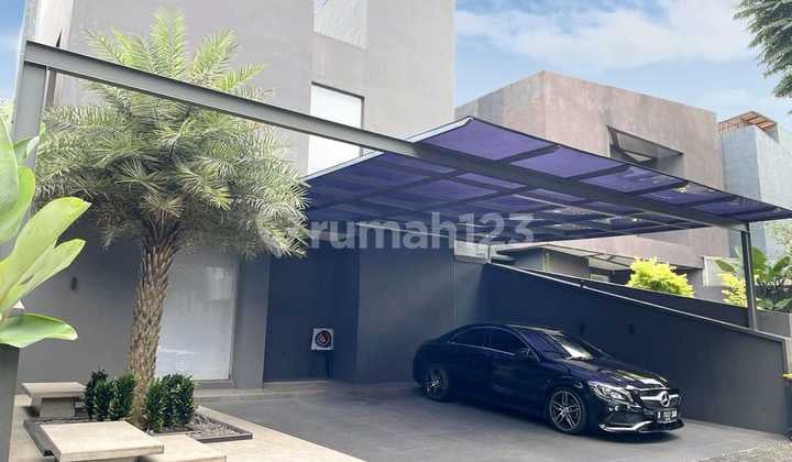 Minimalist Tropical House in Favorite Cluster, Veteran South Jakarta