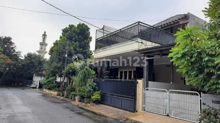 Rumah 1.5 Lantai SHM di Cluster Graha Raya Tangerang