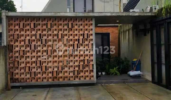 Jual Rumah 2 Lantai Design Industrial di Pondok Ranji SHM Bagus