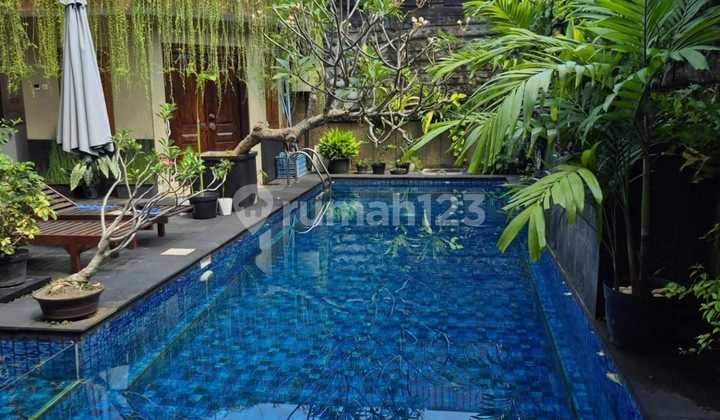 Dijual Rumah Mewah dengan Private Pool di Sektor 3 Bintaro Jaya