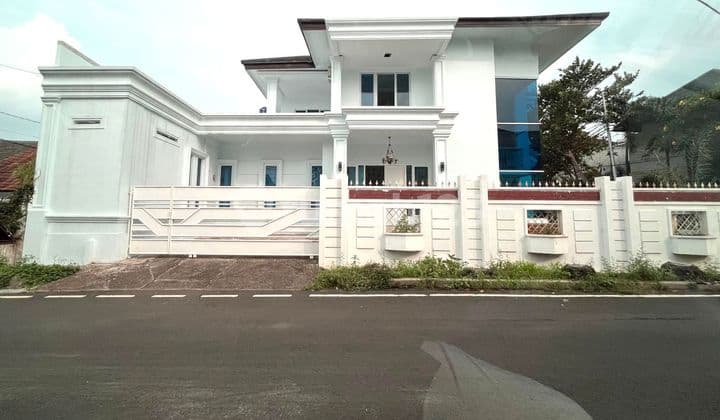 Dijual Cepat Rumah Mewah Posisi Hook Siap Huni di Palem Kartika Bambu Apus
