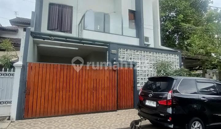 Dijual Rumah 2 Lantai Bangunan Mondern Tahun 2023 Bebas Banjir dan Siap Huni