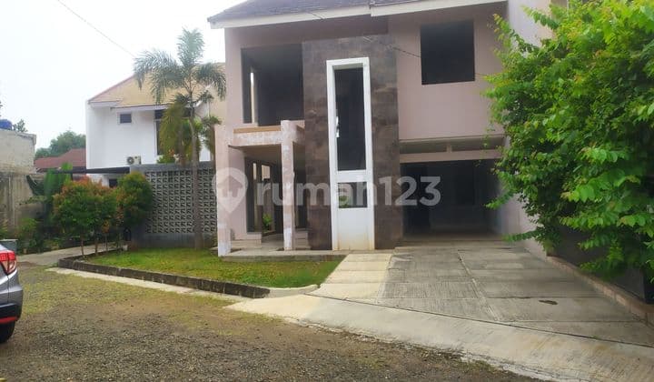House in Pejaten, South Jakarta, Near Pasar Minggu
