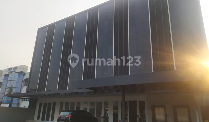 Ruko Baru dijual 6 Lantai di Jakarta Timur