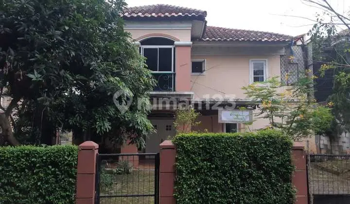 Rumah di Raffles Hills Depok Jawa Barat