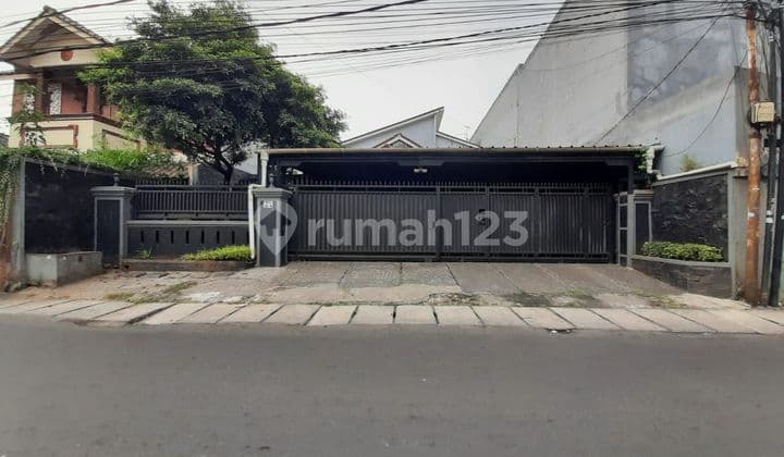 Rumah Mewah di Kramat Jati Jakarta Timur