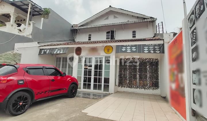 Kafe Jalan Utama Banjarsari Cipocok Halaman Belakang Luas