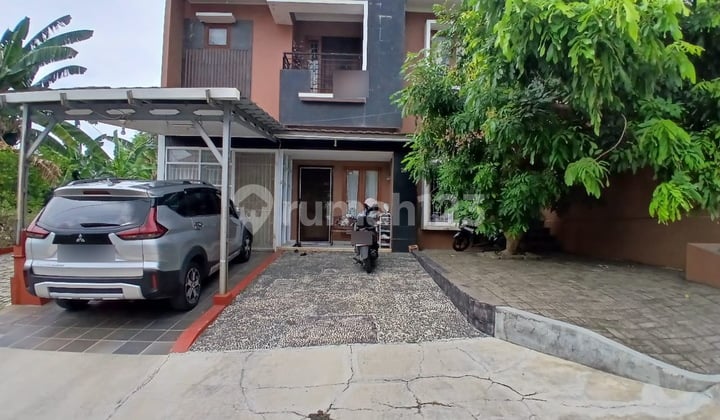 Hunian 2 Lantai Semifurnished Palm Hill Jl Lotus Merah
