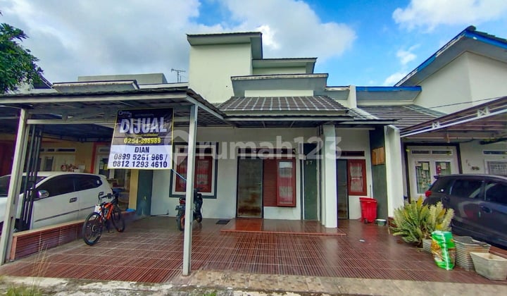 Hunian Bagus 2 Lantai Griya Palm Mas One Gate System