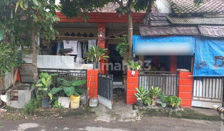 Couple Residence at Taman Warnasari Indah, Main Road