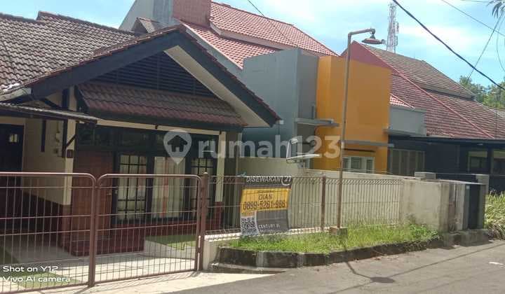 Hunian Bagus Furnished Palm Hills Estate Jl Yasmine