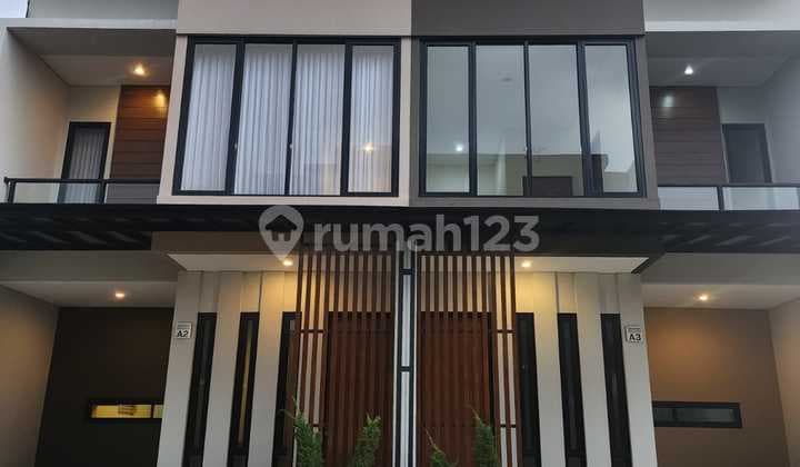 Rumah 2 Lantai Di Graha Raya Bintaro