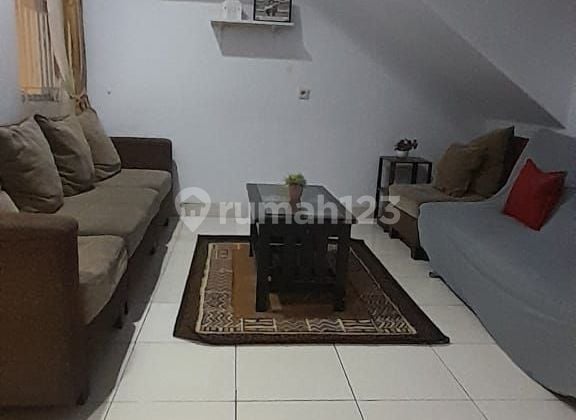 2-Story House in Puri Beta Ciledug near Transjakarta Bus Stop, Freehold Title