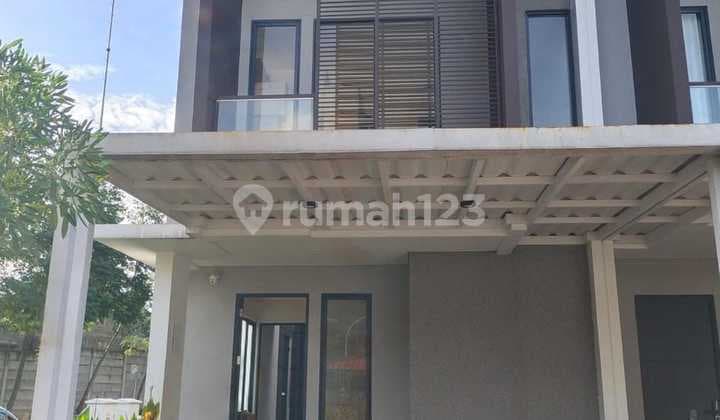 Rumah Hoek Siap Huni Lokasi Strategis Dalam Cluster Di Graha Raya