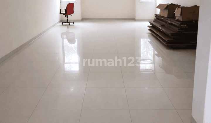 Disewakan Ruko 2.5 Lantai di Graha Raya Boulevard Bebas Banjir
