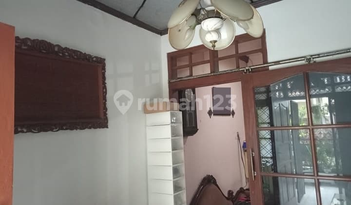 Rumah 3 Lantai Bagus Unfurnished SHM di Taman Kopo Indah , Bandung