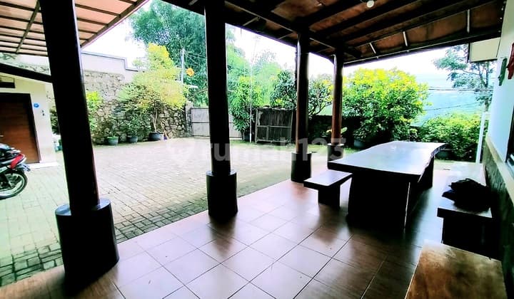 Lembang Furnished Villa, Located Near Tourist Attractions