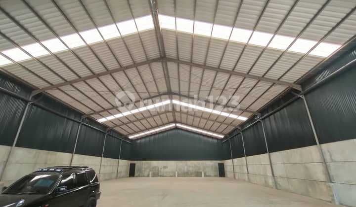 Superlangka Kawasan Pergudangan Elite Blue Sky Industrial