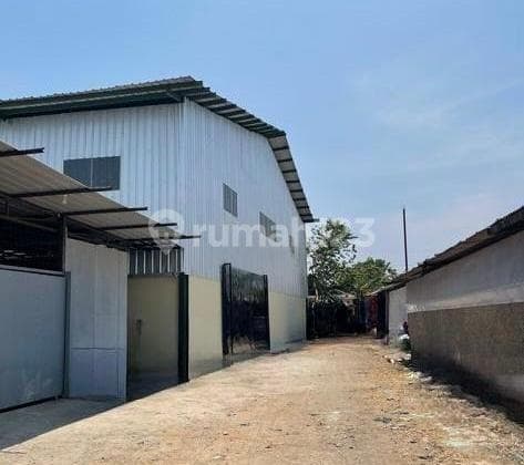 Gudang Sayap Moh Toha, 1 Menit Dari Pintu Tol Moh Toha