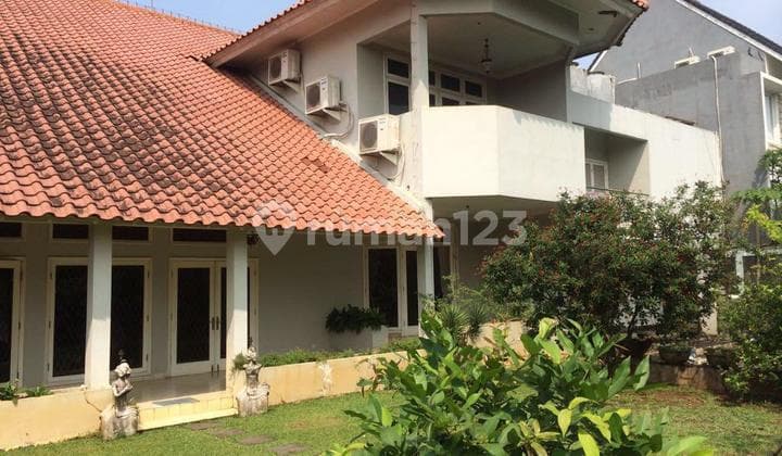 MURAH! Rumah Lebak Bulus Jakarta Selatan Ada Kolam Renang Lokasi Strategis