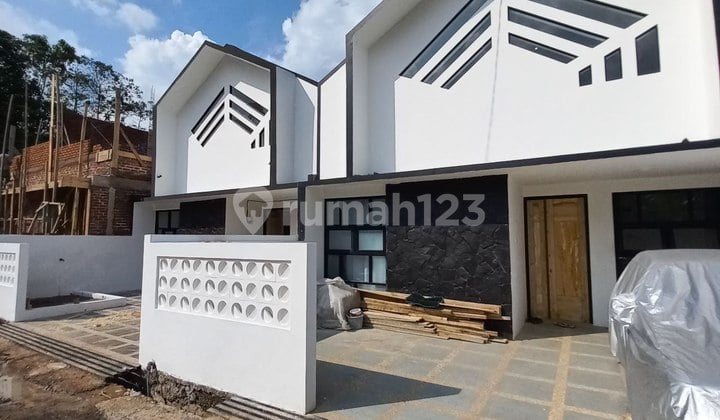 Rumah Baru Minimalis 1 Lantai di Jalan Jatihandap, Bandung
