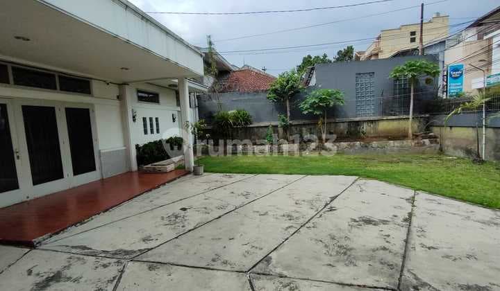 Wow, Ini Rumah Luar Biasa, Bagus Dan Besar. Lokasi Sayap Veteran. Yuk Disurvey, Gak Nyesel, Dijamin.