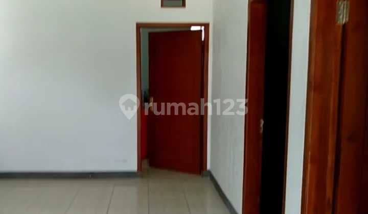 Wow, Lokasi Taman Cibaduyut Indah 1. Dijual Rumah Harga Bersaing. Yuk Disurvey.