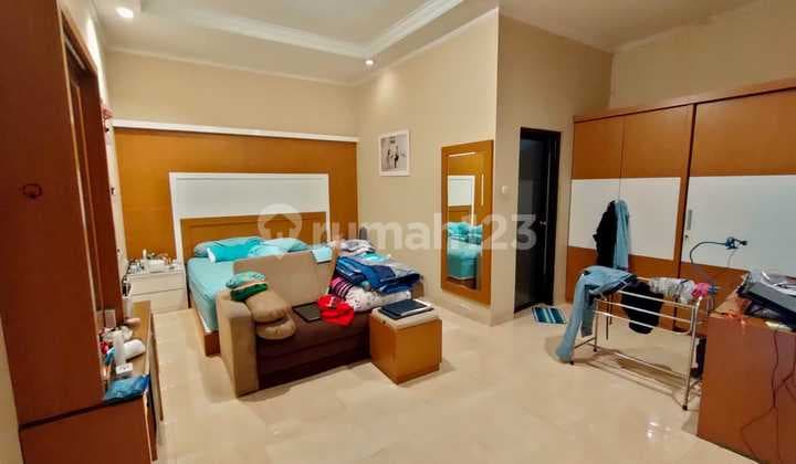 Dijual Rumah Bagus Dan Besar, Area Jalan Pasirsalam.