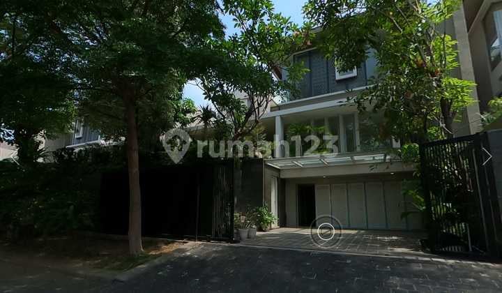 Jual Rumah Mewah di Grand Peninsula Park 3 Lantai Bangunan Baru