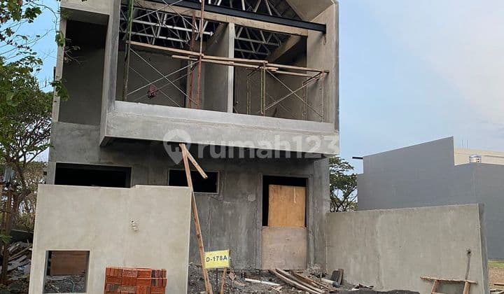 Jual Rumah Rumah American Style Graha Natura 2 Lantai Bare Finish
