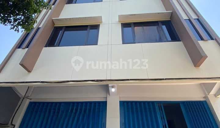 Jual Gedung Baru Gress Jl. Arjuno, Surabaya 4 Lantai Parkir Luas