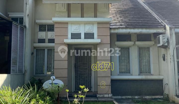 Rumah Townhouse Di Perumahaan Kotawisata