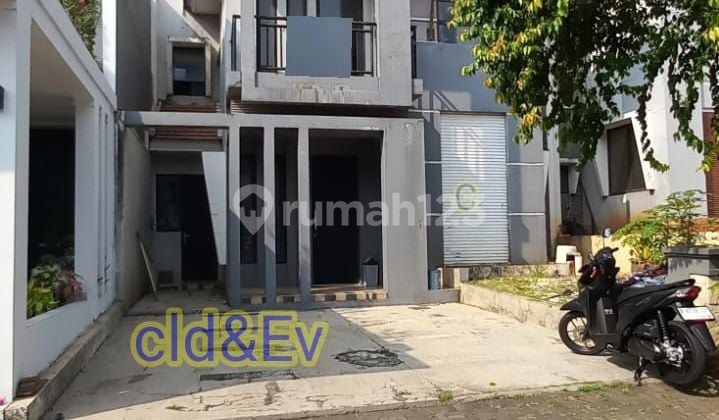 Rumah Modern Dua Lantai Di Legenda Wisata