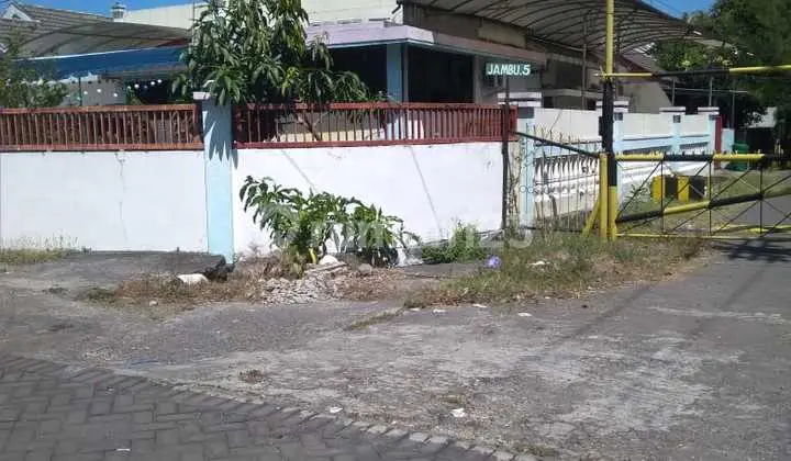 Dijual rumah hook pondok candra