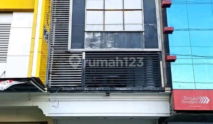 Disewakan Ruko Bukit Darmo Boulevard Disewakan Ruko Bukit Darmo Boulevard