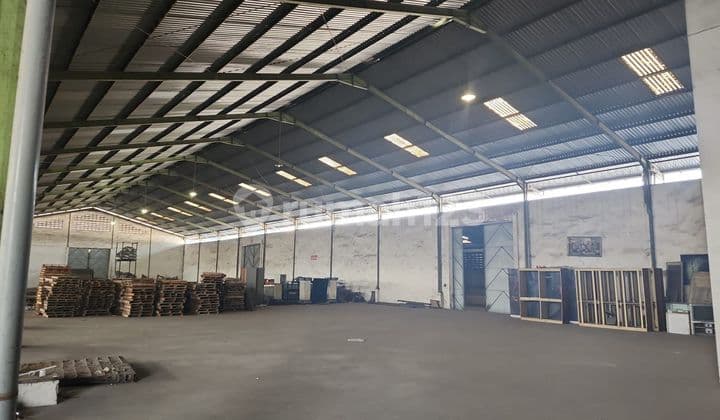 Disewakan Gudang Kalianak