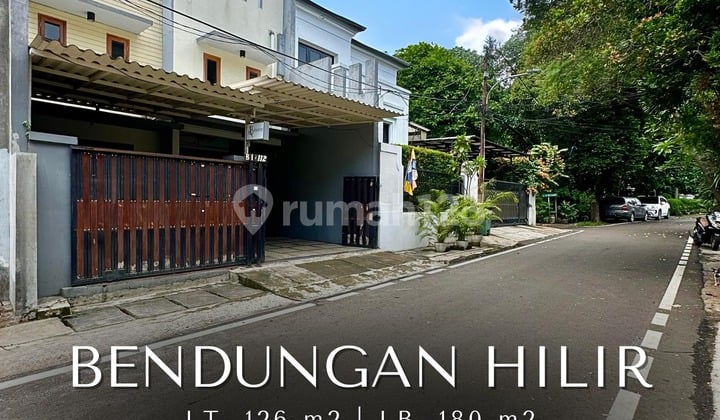 For Sale 2.5-Story House Ready to Occupy Semi-Furnished Close to Sudirman CBD
